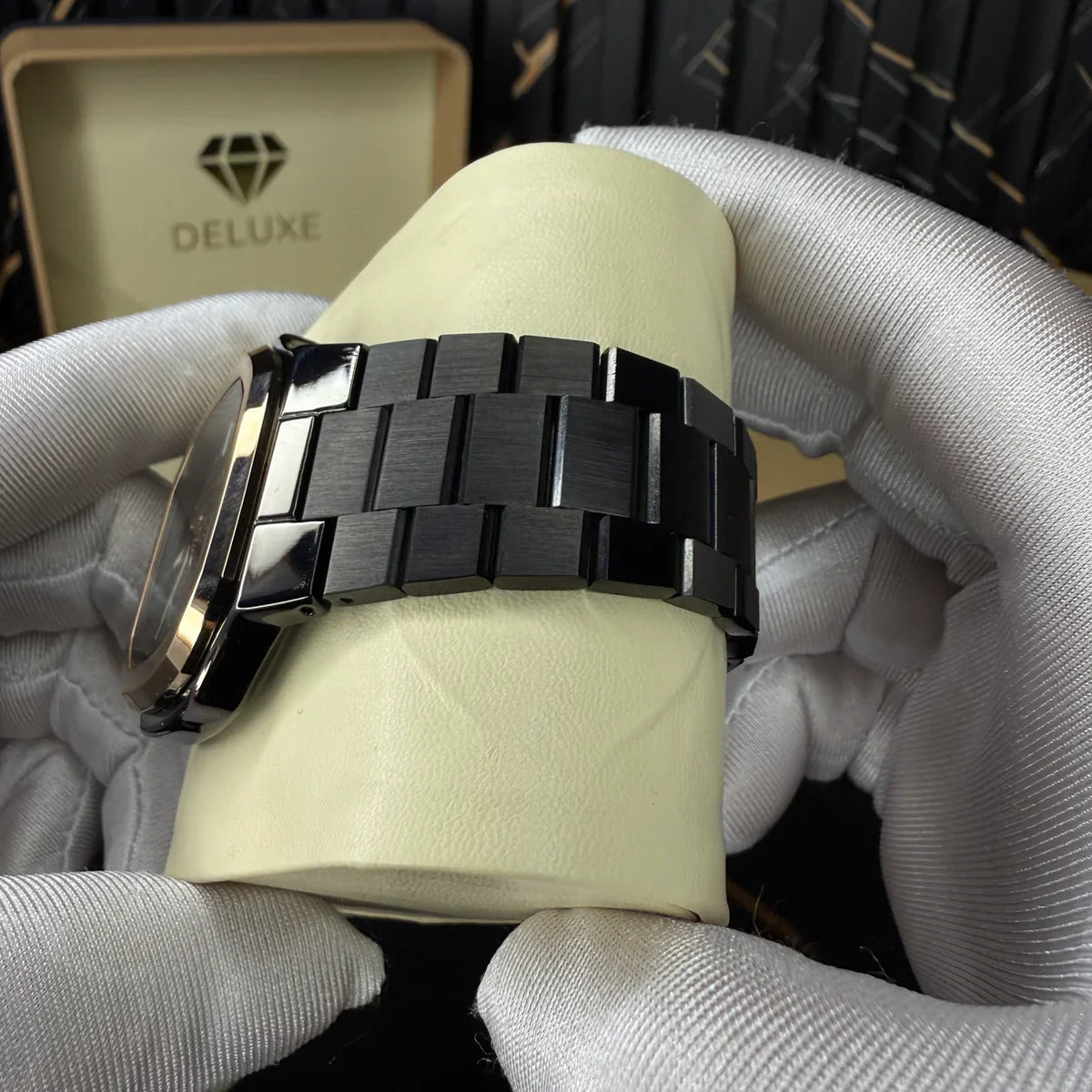 REWARD VIP LUXURY EN ORO ROSA Y NEGRO